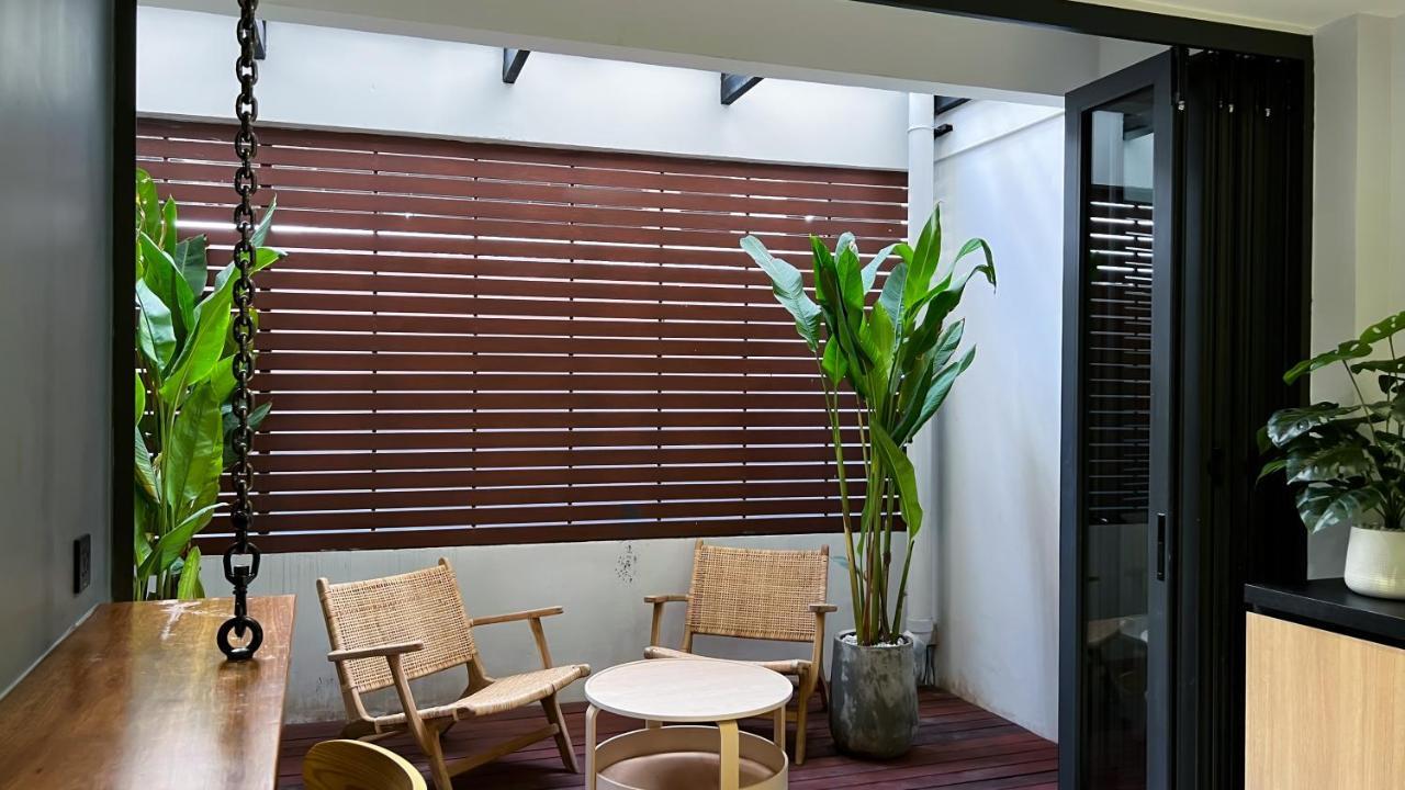 The Nhorm Hotel Ratchada Banguecoque Exterior foto